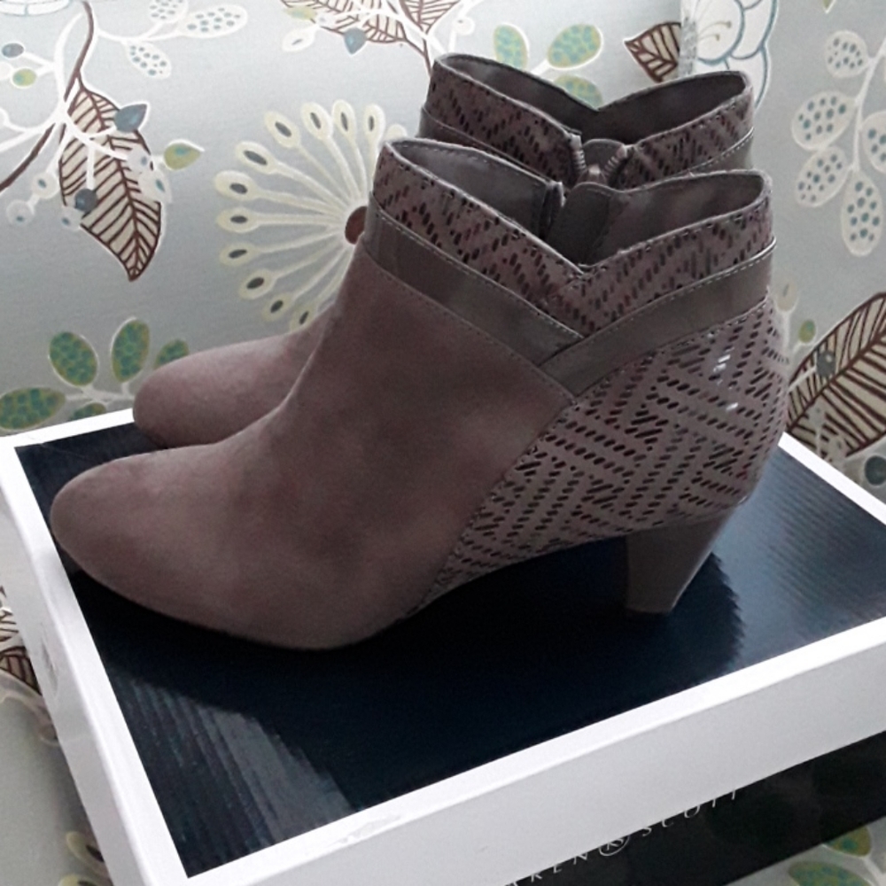Booties - Picture 2 of 7
